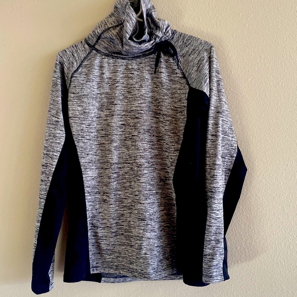 Eddie Bauer hoodie size small